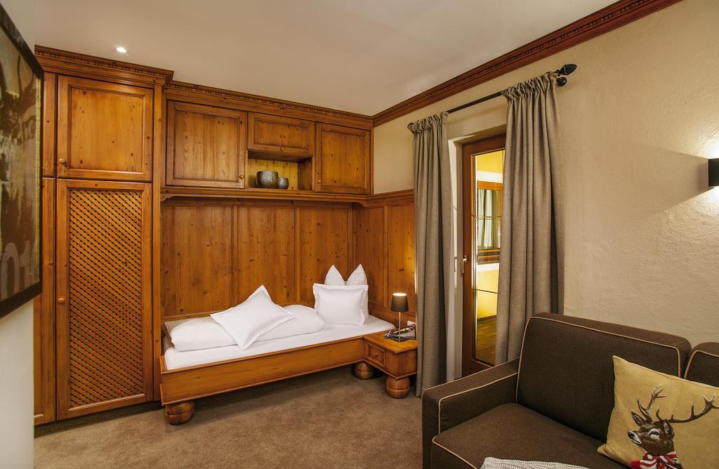 Villa Haidacher Relax & Lifestyle Apartments Zell am Ziller Szoba fotó